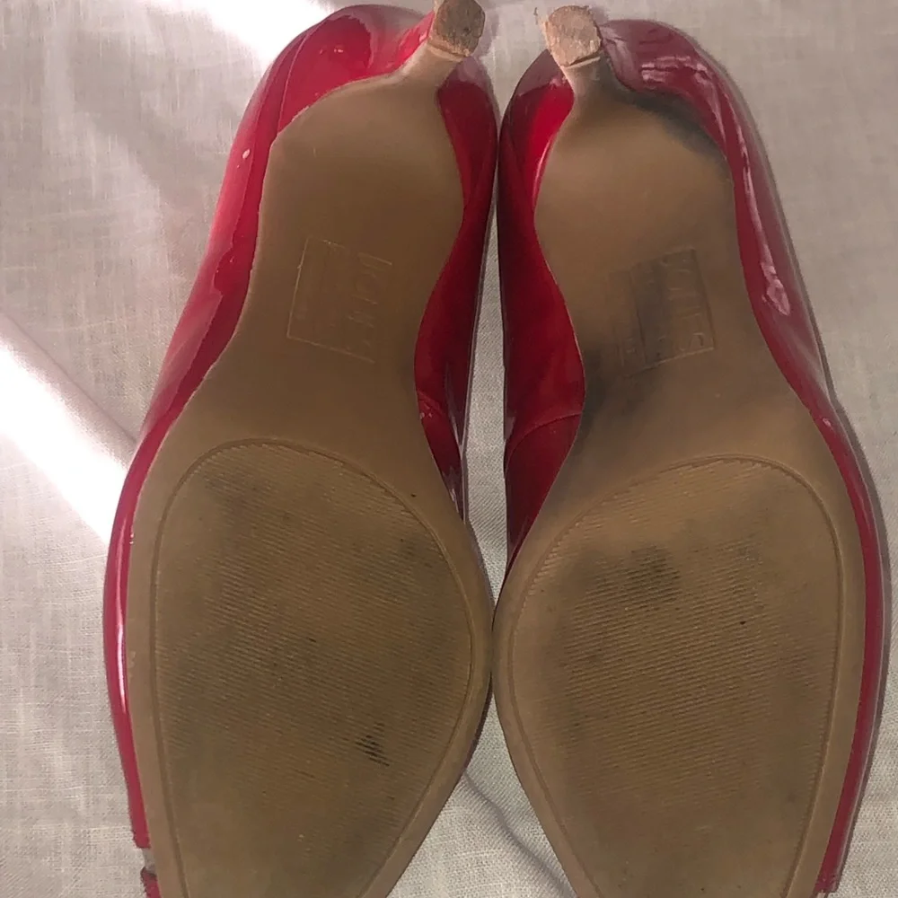 🌞 Jones New York Delly 3” pointy toed red patent leather pumps women size 6.5